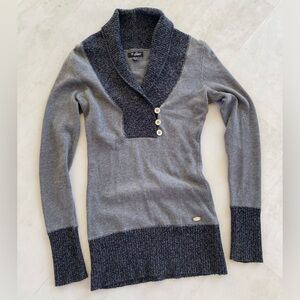 GUESS - Two toned Gray Sweater Dress with collar - Size XS